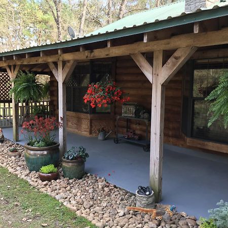 Red Caboose Farm Bed & Breakfast Magnolia Exterior photo